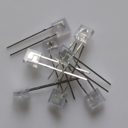 EVERLIGHT DIP IR EMITTER HIR928-6C-F 850nm